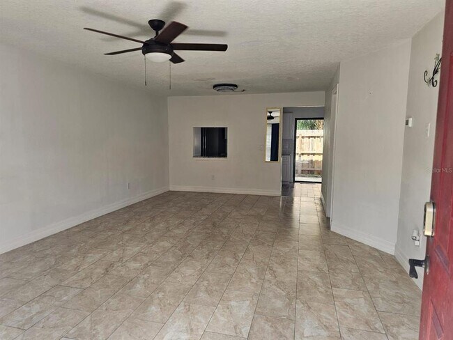 Building Photo - 1736 Hidden Creek Blvd