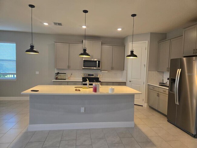 Building Photo - 17841 Gulf Rnch Pl