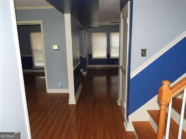 Building Photo - 216 Topi Trail