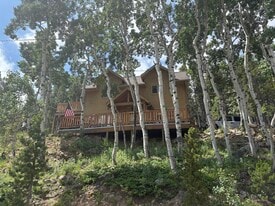Building Photo - 508 Paiute Rd