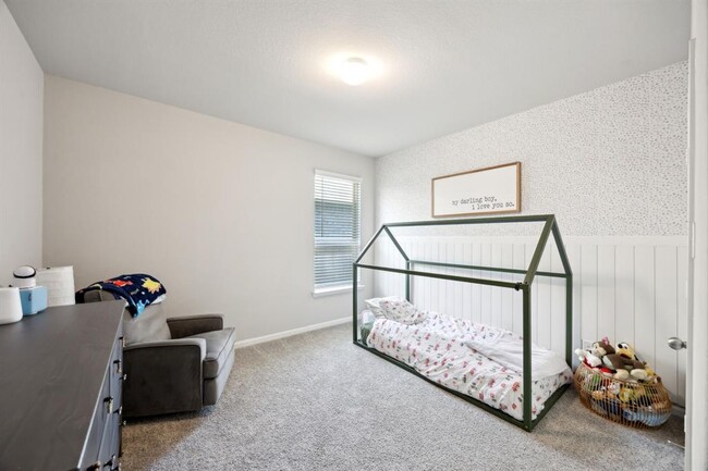 Building Photo - 3039 Forest Creek Dr