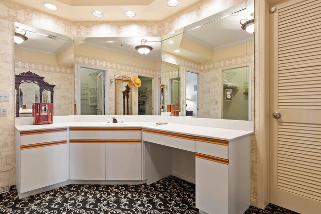 Building Photo - 19750 S Beach Road Penthouse 4