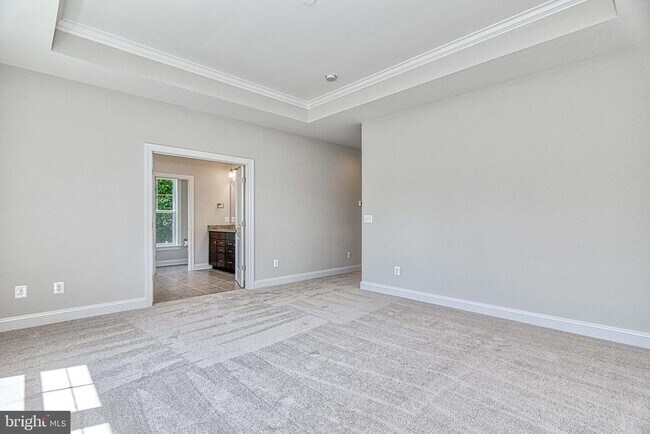 Building Photo - 3100 Greenway Blvd