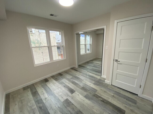 Building Photo - 2609 Almond St