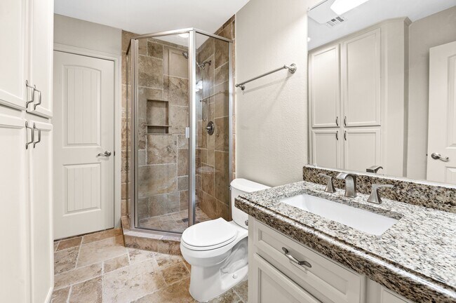 Building Photo - 2227 Parana Dr
