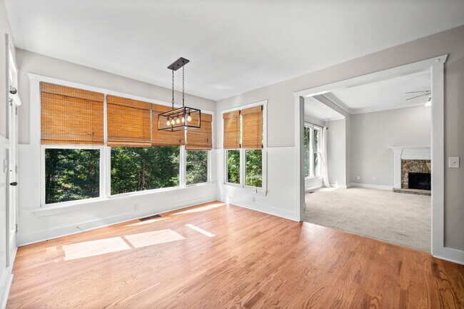 Building Photo - 521 Wooded Mountain Trail