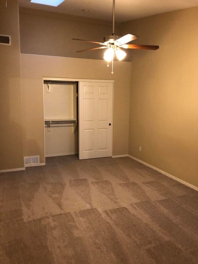Building Photo - 2 bedroom home for rent