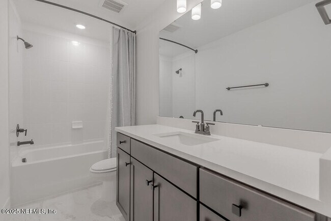 Building Photo - 336 Shortleaf Ln