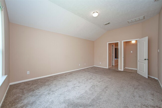 Building Photo - 20219 Suncoast Dr