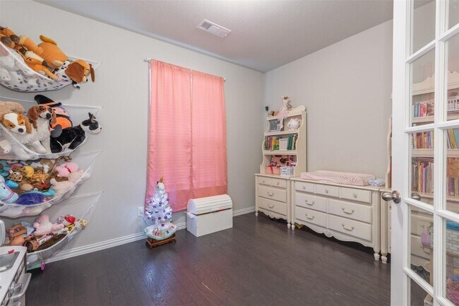 Building Photo - MOVE-IN SPECIAL! This beautiful home, located in the desirable EMS-ISD is what you've been lookin...