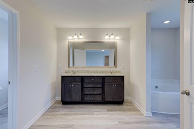 Building Photo - 139 Texas Black Way