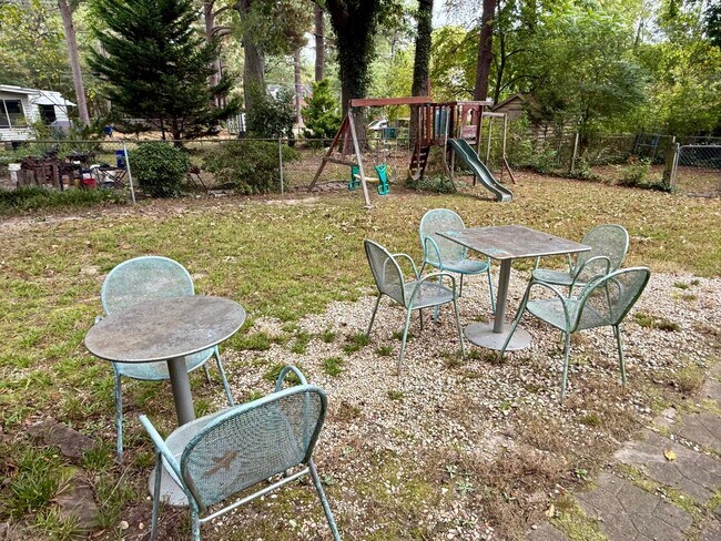 Building Photo - Updated 3BR Home in Coveted Forest Hill Pa...