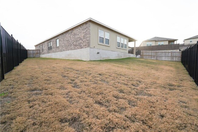 Building Photo - 933 Wildrye Ct