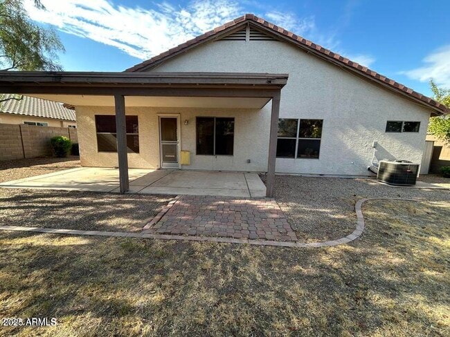 Building Photo - 2352 E Kesler Ln