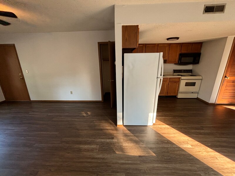 Building Photo - 1606 N 2nd St