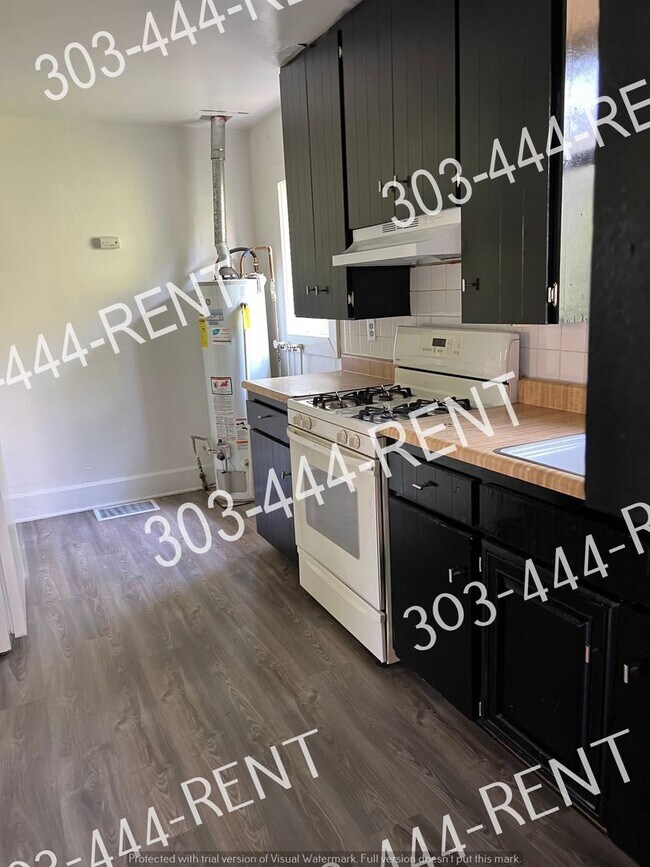 Building Photo - Look & Lease , 1st FULL month rent free, and Move In with in  14 days – 3-Bed Ranch Home Minutes ...