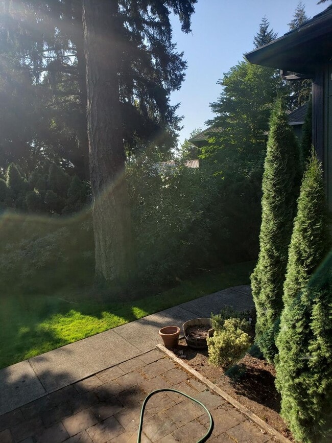 Building Photo - Beautiful Home in Quiet Cul-de-sac!
