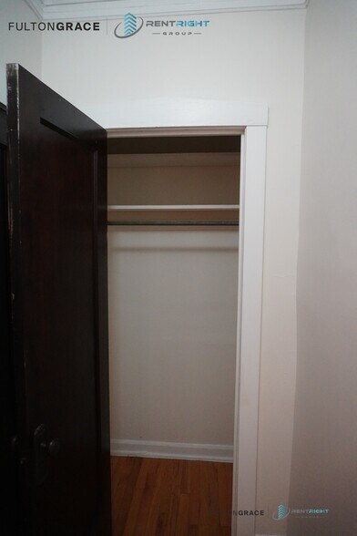 Building Photo - 5018 N Lincoln Ave