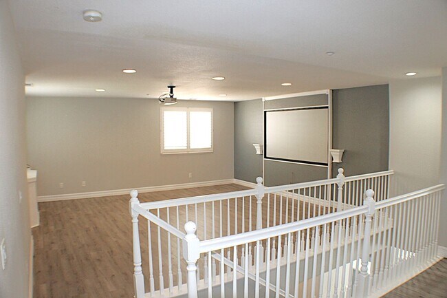 Building Photo - Amazing 5 bedroom home for rent in North F...