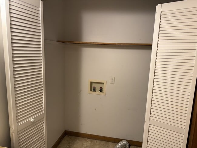 Building Photo - 137 Florida Park Rd