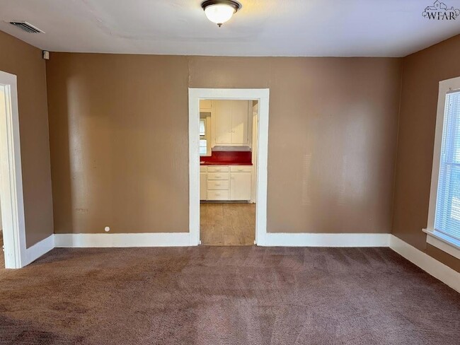 Building Photo - 1604 Britain St