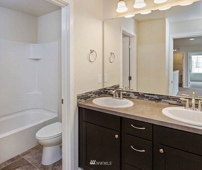 Building Photo - 14221 67th Ave E