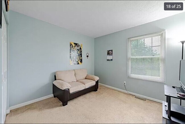 Building Photo - 236 Fieldbrook Dr