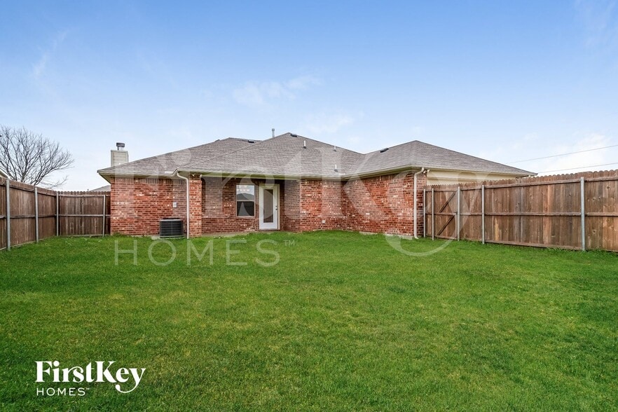 Building Photo - 615 Hearthstone Dr