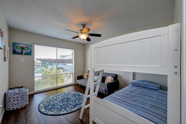 Building Photo - 88 Lakeview Village