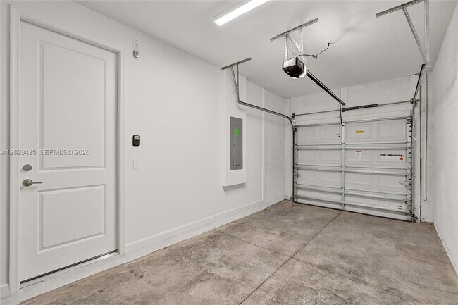 Building Photo - 3777 Harborside Ave