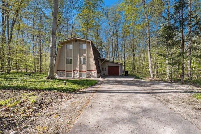 Building Photo - 2510 Cherry Ln