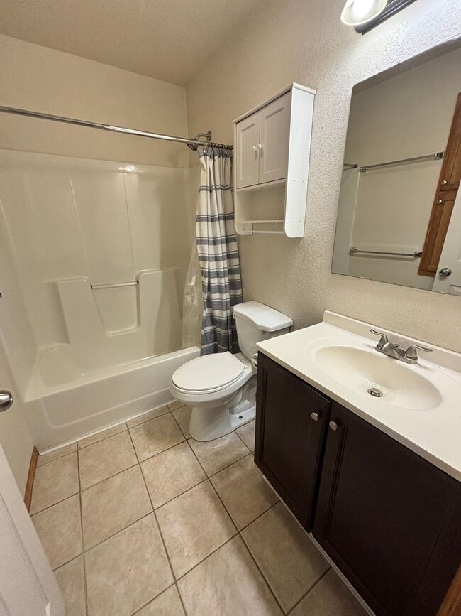 Building Photo - Italian Estates Property Management