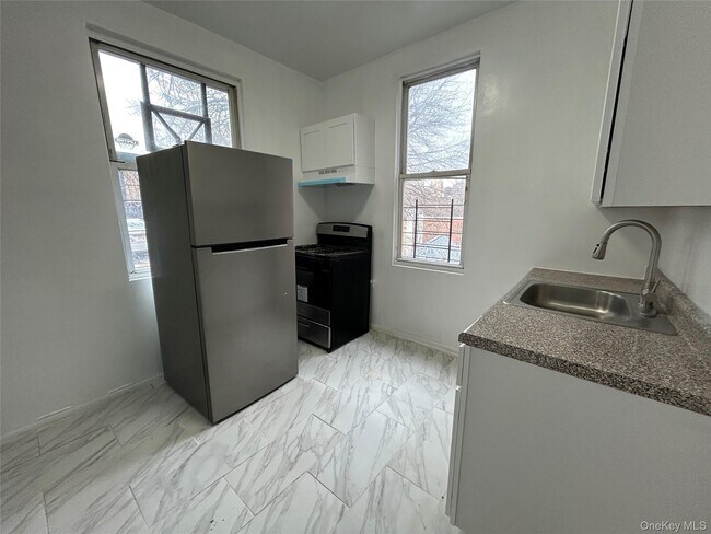 Building Photo - 1819 Palisade Pl