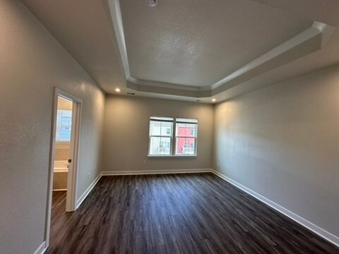 Building Photo - 116 Spring Grove Way