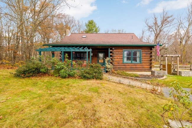 Building Photo - 404 Rawson St