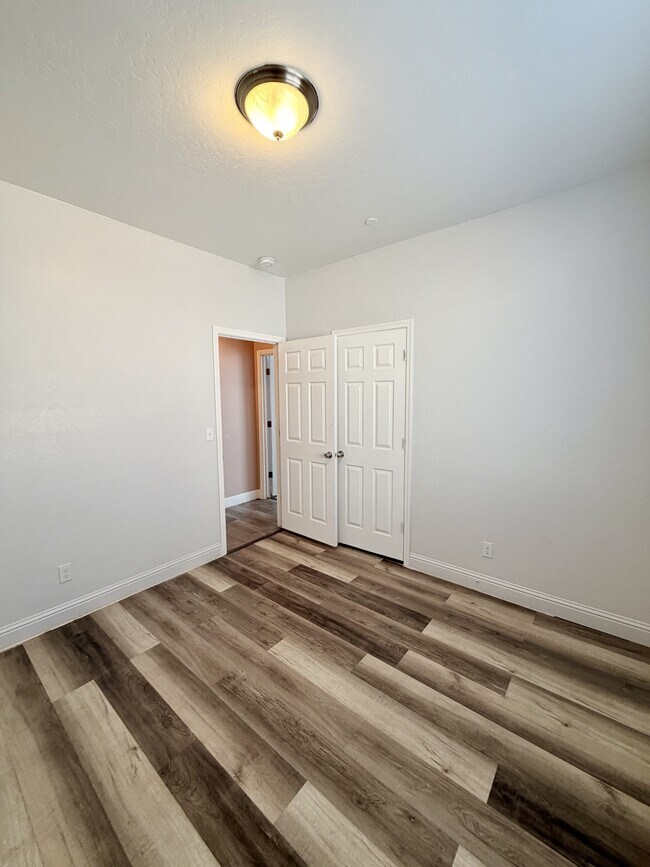 Building Photo - 1736 Berry St