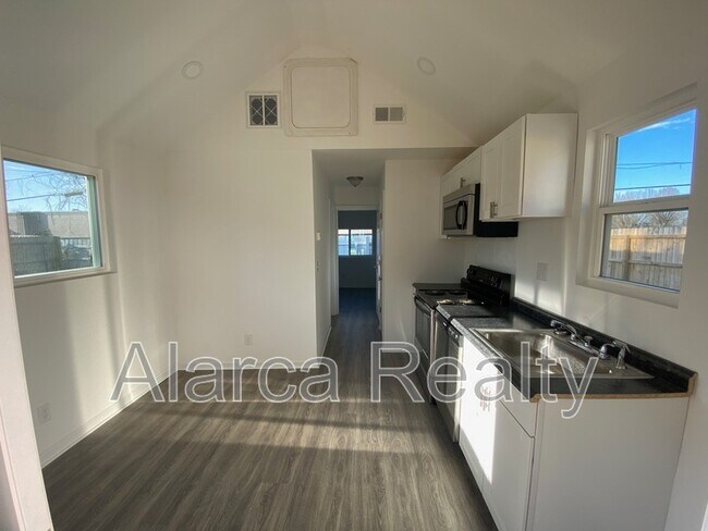 Building Photo - 1515 Kimberly Rd