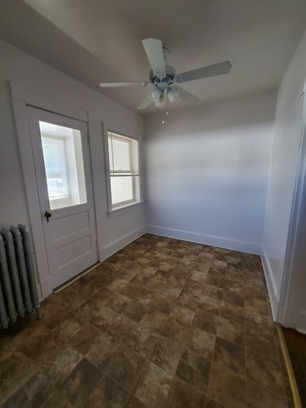 Building Photo - 325 S 400 E