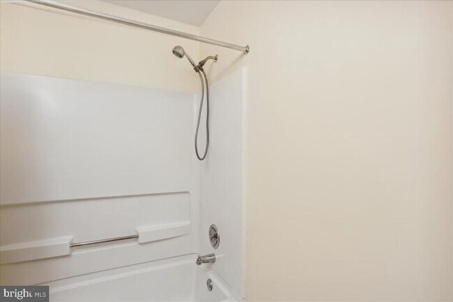 Building Photo - 18401 Guildberry Dr