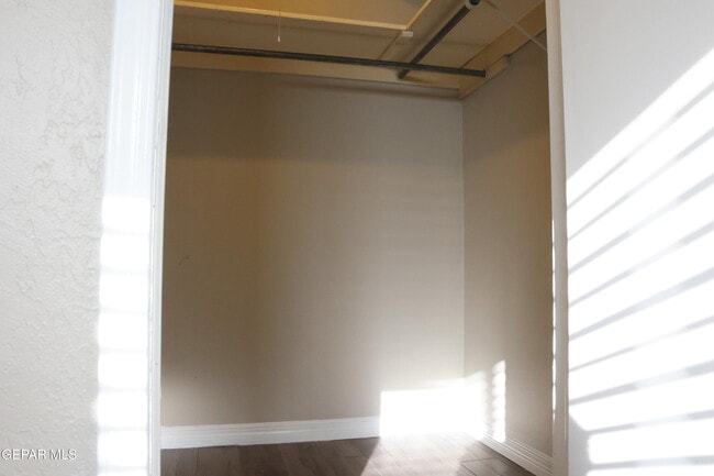 Building Photo - 6704 La Cadena Dr