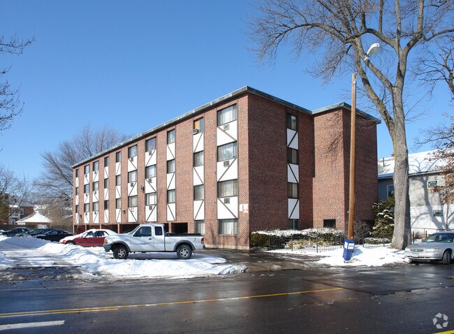 Primary Photo - 813 Maple Ave