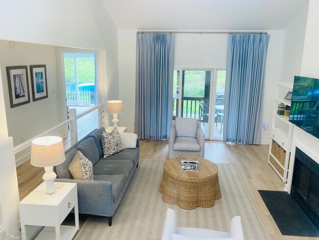 Building Photo - Winter Rental in Pine Knoll Shores