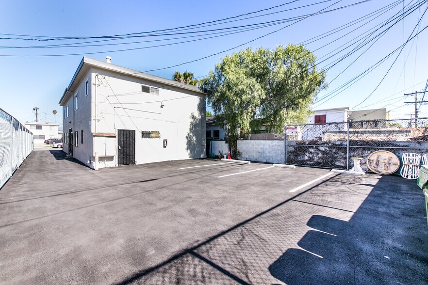 Building Photo - 5406 Blackwelder St