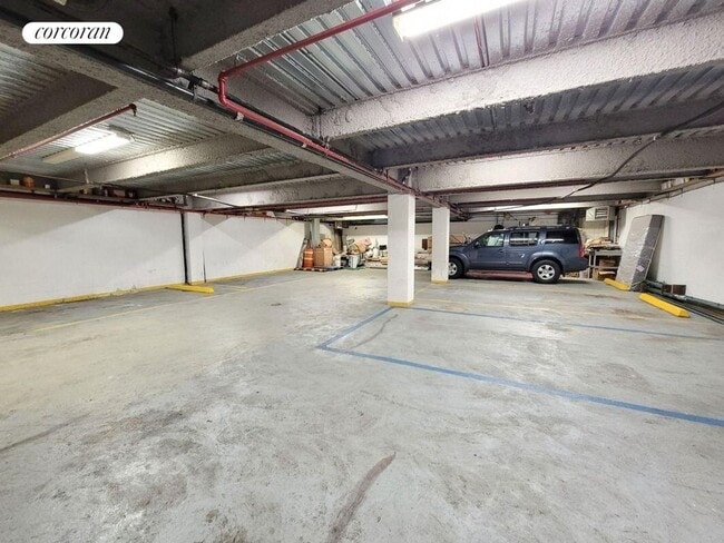 Building Photo - 443 Winthrop St