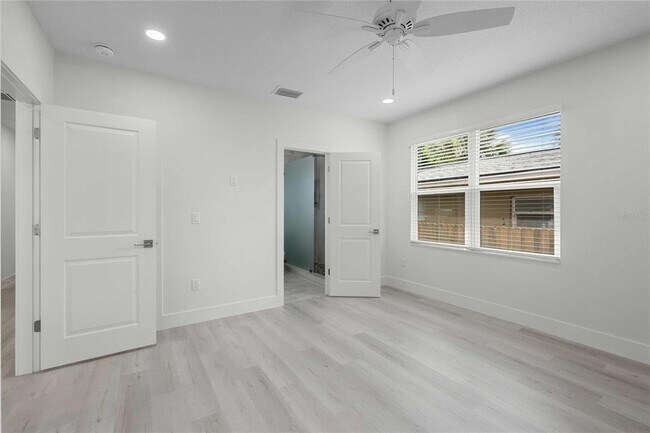 Building Photo - 2203 N Blvd