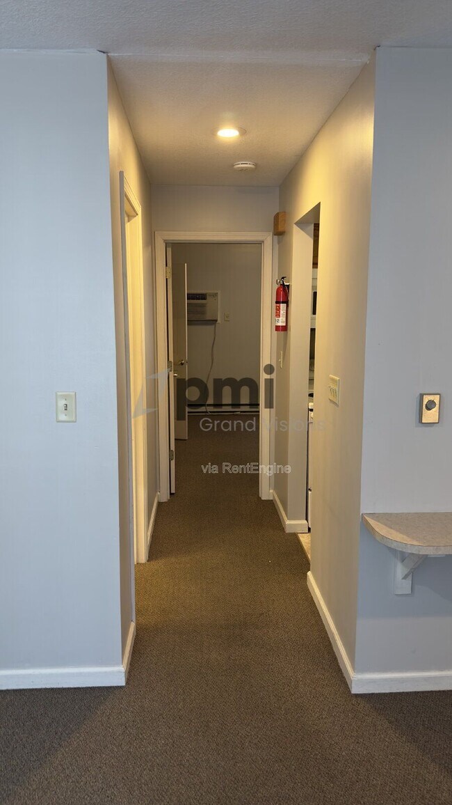 Building Photo - 1308 Arthur Ave