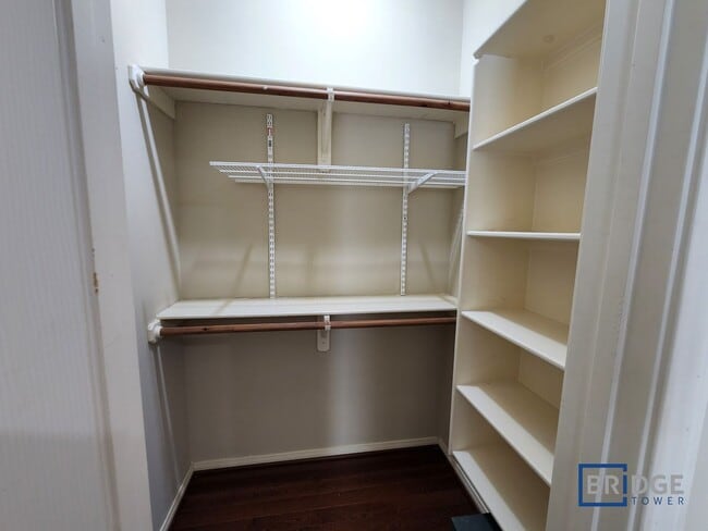 Building Photo - 319 Birdsall St