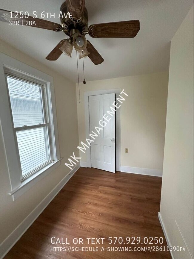 Building Photo - 1250 S 6th Ave