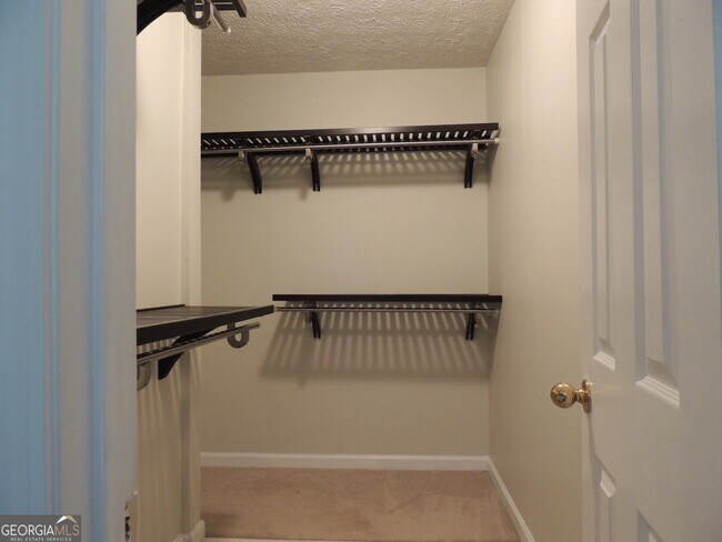 Building Photo - 70 Aspen Dr