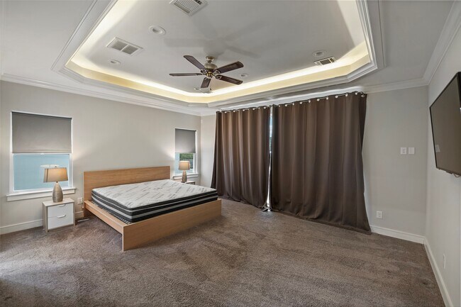 Building Photo - 6533 Castlebay Dr